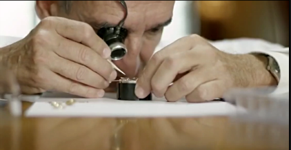 伯爵售后电话服务（伯爵表冠无法复位）