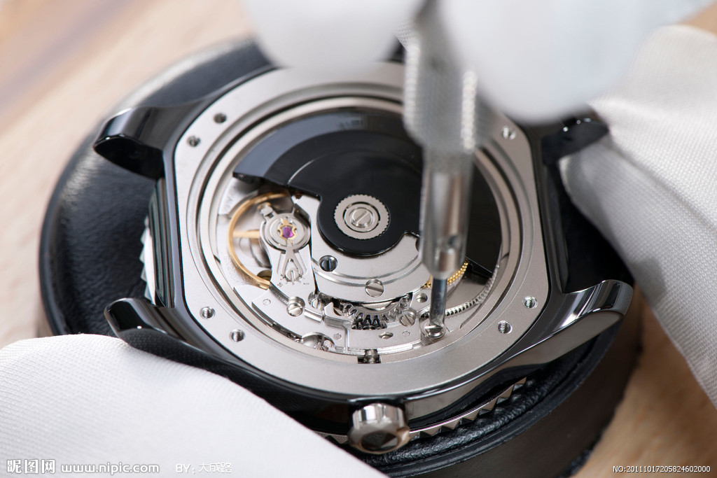 伯爵售后费用（伯爵内部零件移位）